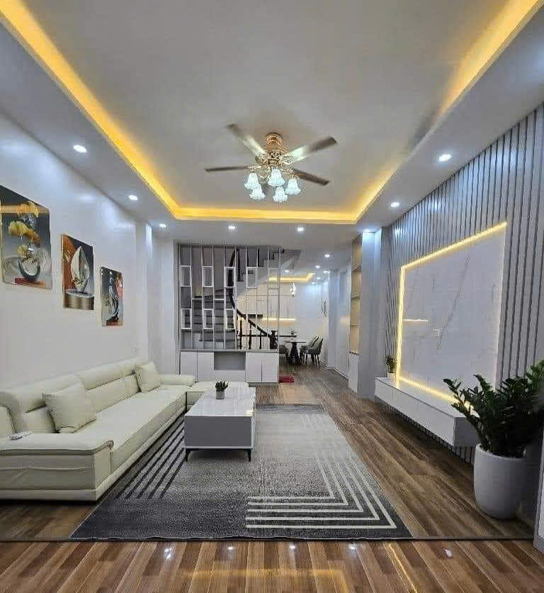 Bán gấp Liên Mạc chỉ 4,55 tỷ, 36,2m2 -5T-4PN, ngõ thoáng, sát phố. - Ảnh 1