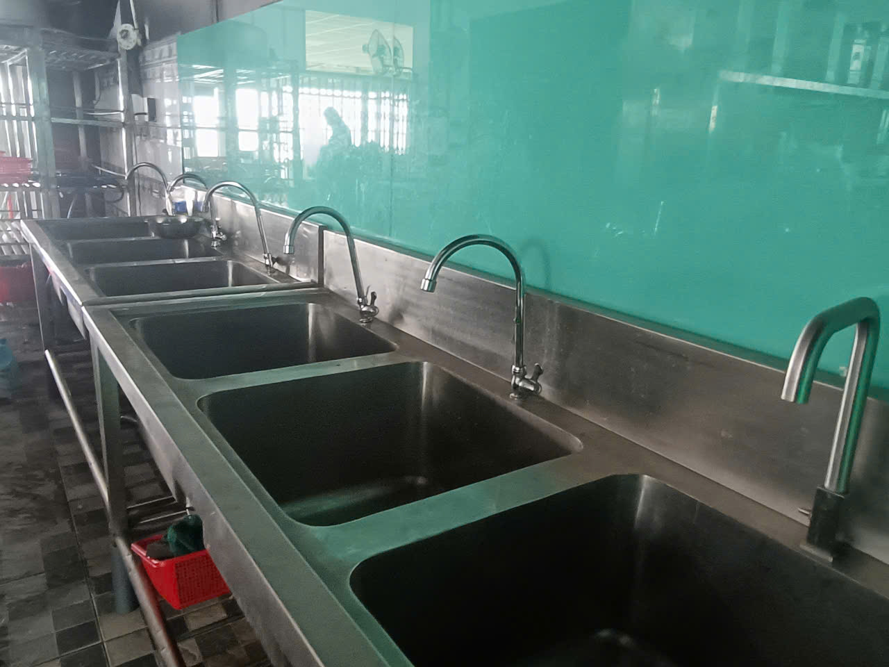 CHO THUÊ MẶT BẰNG SIÊU ĐẸP TẠI PHƯỜNG 17 QUẬN GÒ VẤP, DT 600M2 CHỈ 100TR/TH. LH:0868444679. - Ảnh 6