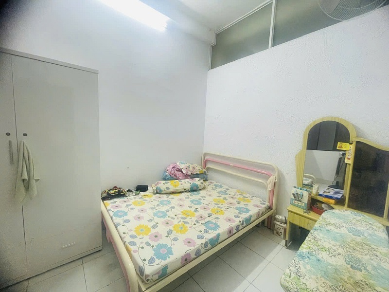 Bán nhà HXH Út Tịch, P4, Tân Bình, 81m2, 3 tầng, giá rẻ , sổ A4 - Ảnh 2