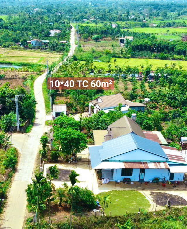 Ea Hu-Cư Kuin- Đắk Lắk dt 10*40m sẵn 60m2 TC đường bê tông rộng 8m kdc giàu có đủ tiện ích giá chỉ - Ảnh chính