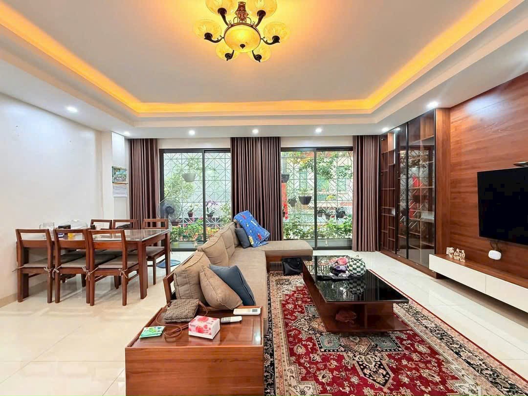 Ngọc Hà - Đội Cấn 2 thoáng, ngõ to 8m, ô tô tránh nhau, gara ô tô, vỉa hè rộng - Ảnh 1
