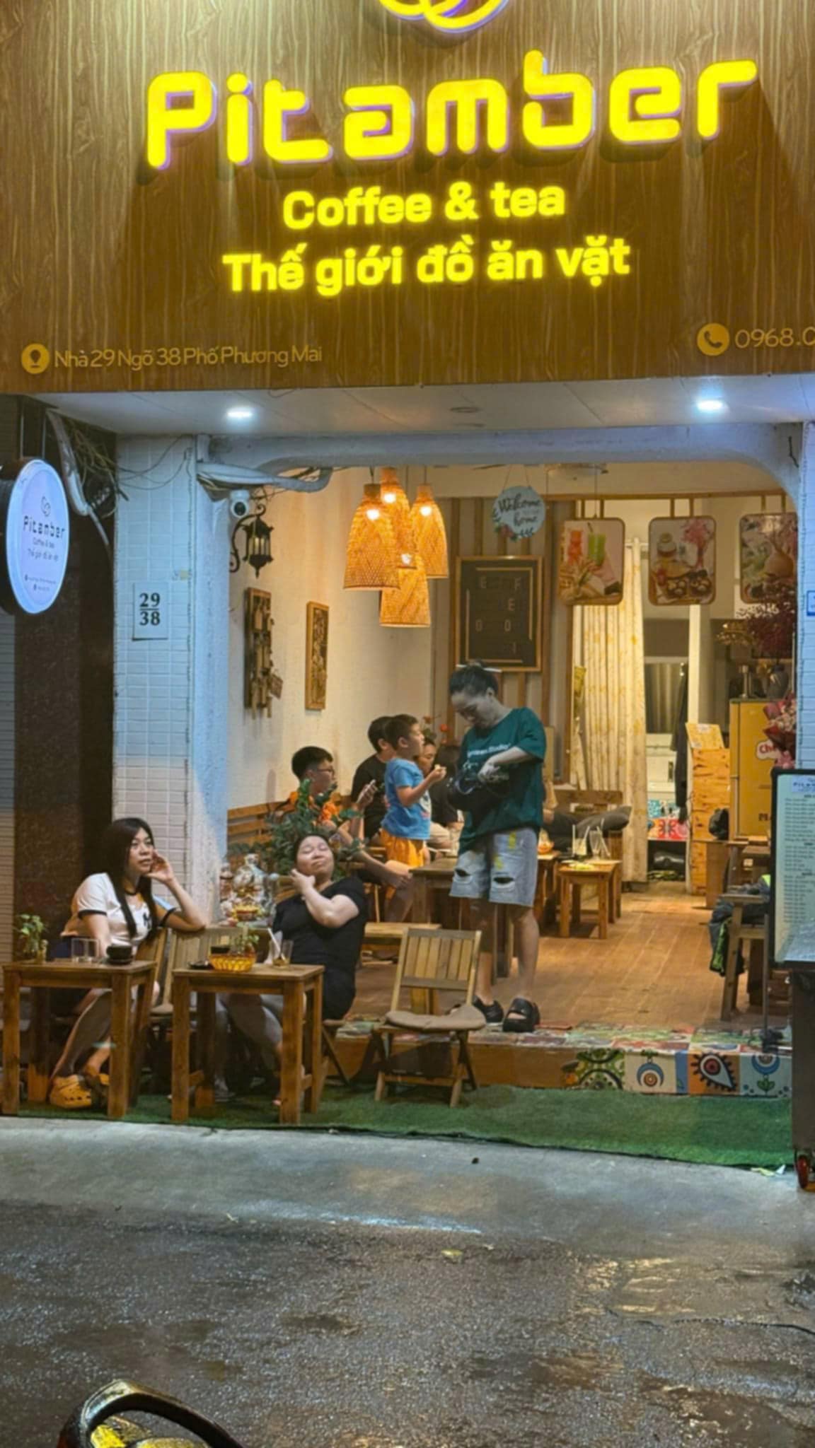 Sang nhượng nhanh quán cà phê tại mặt Phố Phương Mai- Đống Đa- Hà Nội. - Ảnh 1
