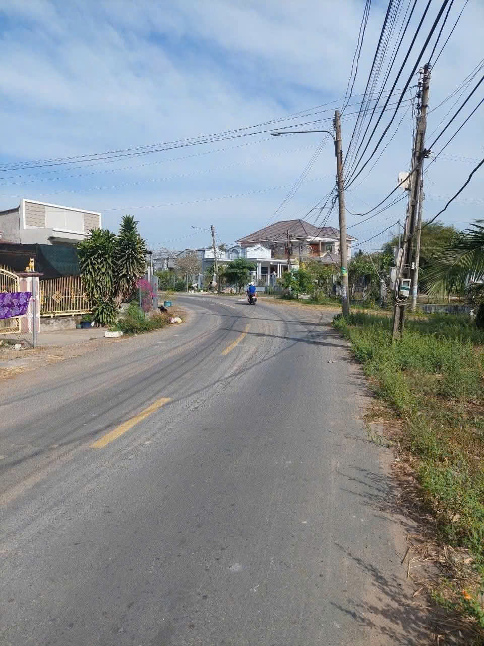 Bán lô đất 496 m² mặt tiền đường Phan Đăng Lưu, xã An Ngãi, huyện Long Đất - Ảnh 1