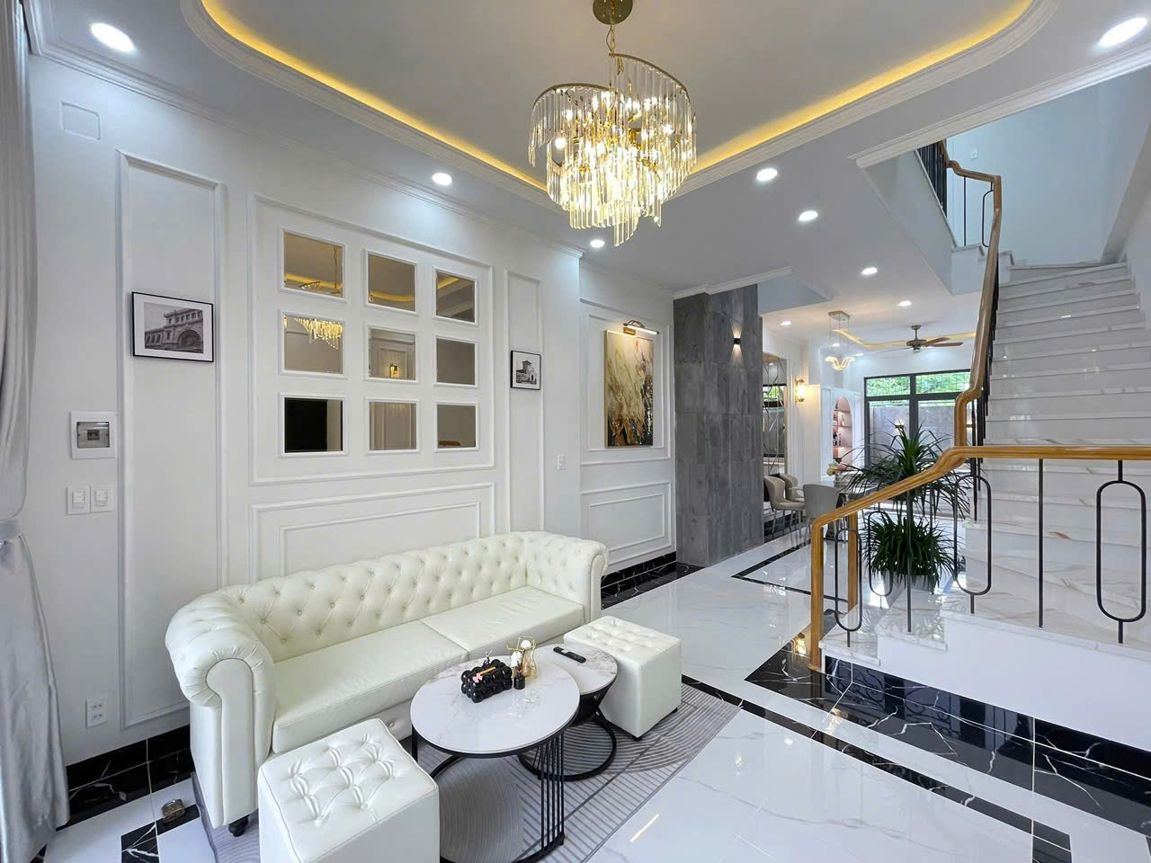 Nhà 3 tầng phong cách Tân Cổ Điển Khu TĐC Đất Lành.<br>- Dt 58m2 ngang 4m. Dt sàn: 151,1m2<br>- Kết - Ảnh 2
