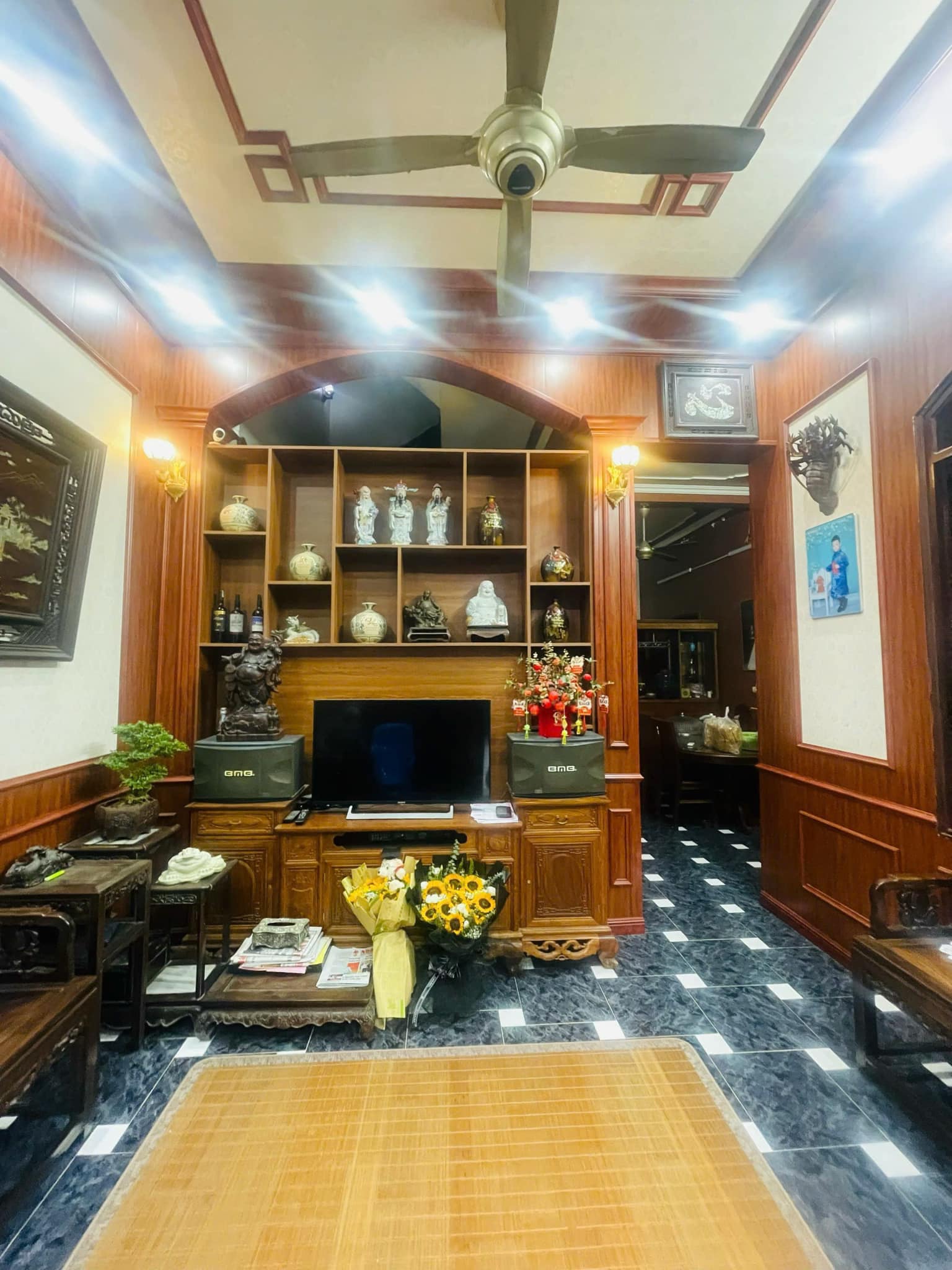 Bán nhà Ngọc Khánh 50m, 4 tầng mặt tiền 6m giá chào 9ty - Ảnh 1