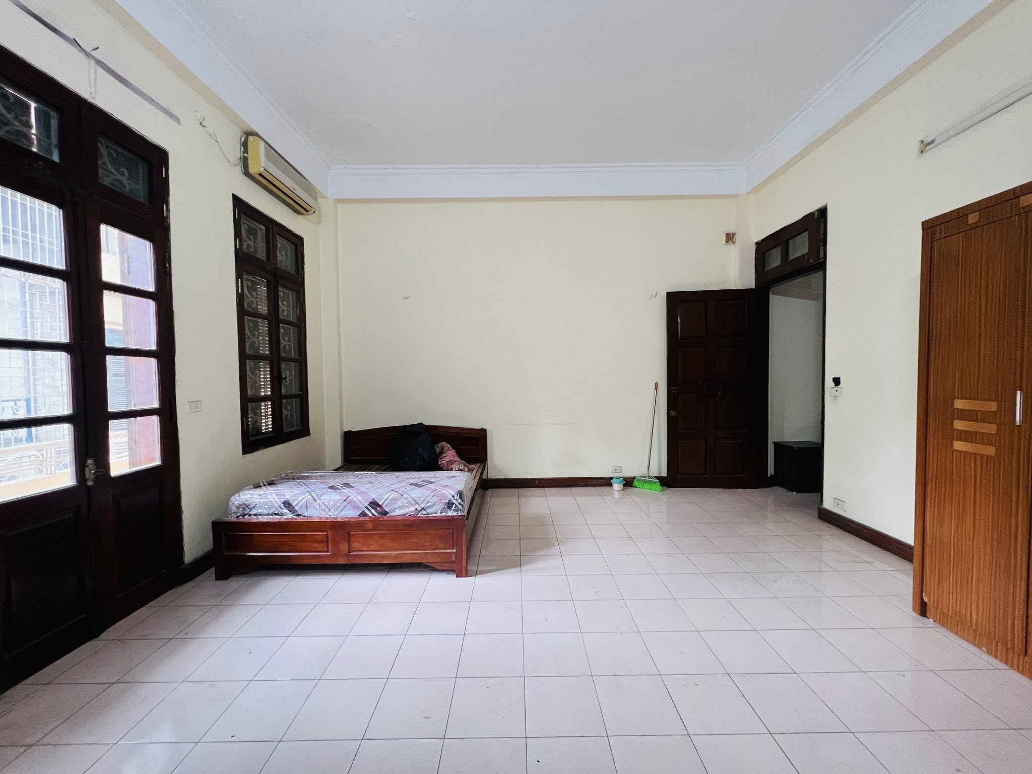 Bán nhà LôGóc Ôtô tránh Phố Kim Mã Thượng (Liễu Giai) 37/40mx5Tầng,MT 5.1m 16 Tỷ - Ảnh 3