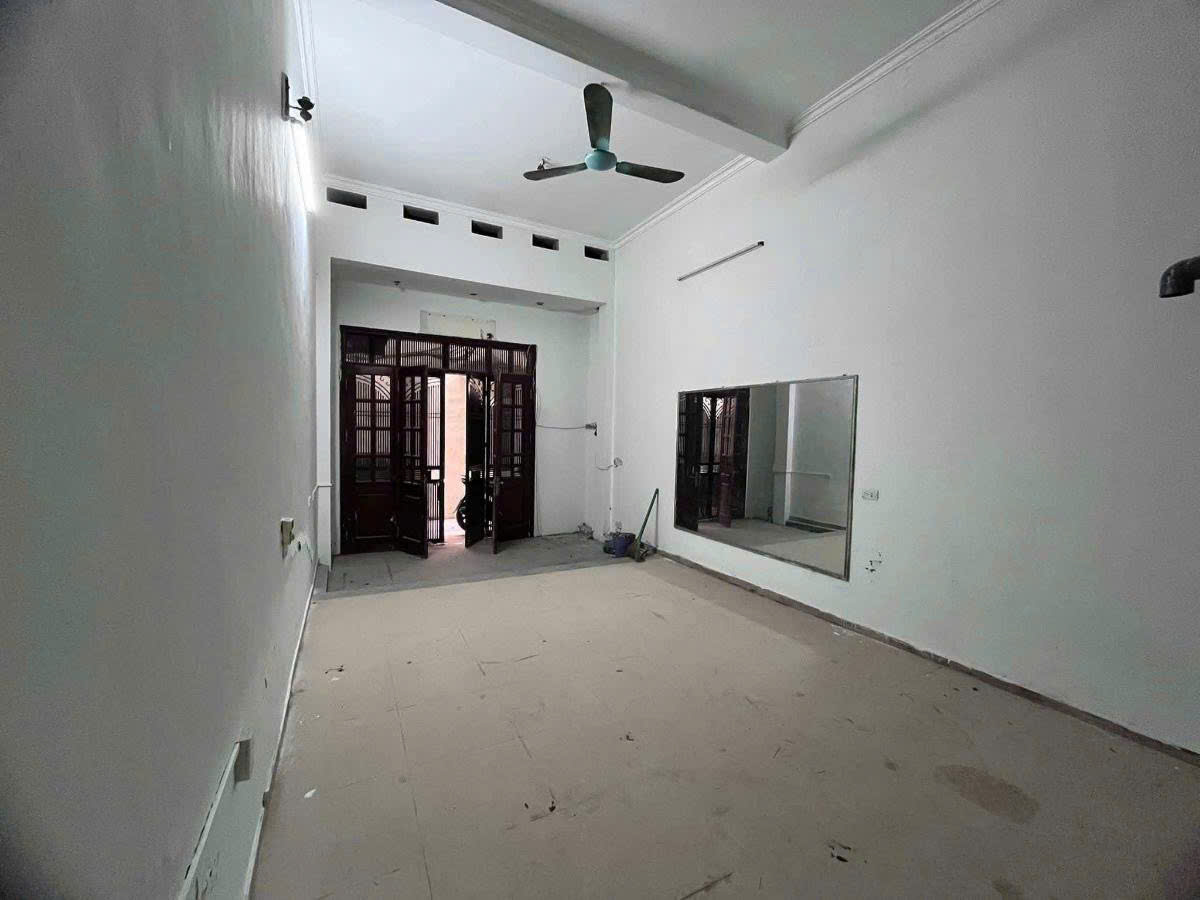BÁN GẤP NHÀ KHƯƠNG TRUNG 40m2 x4 TẦNG - NGÕ Ô TÔ - GIÁ HƠN 7 TỶ - Ảnh 1