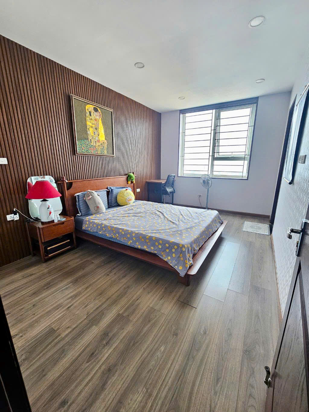 (Tin thật 100%) CH lô góc 102m2 x 3PN tại A10-A14 Nam Trung Yên - BC Đông Nam - Nội thất 400 triệu - Ảnh 2