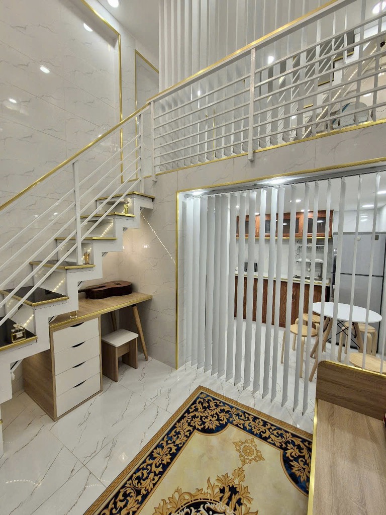 Bán nhà Cách Mạng Tháng 8, gần ngã tư Bảy Hiền, Tân Bình, 4 tầng mới, chỉ hơn 2 tỷ - Ảnh chính