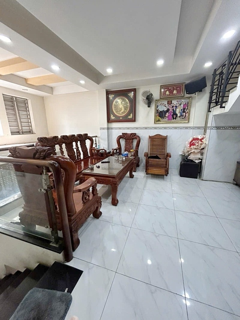 Bán Nhà 3 Tầng Mặt Tiền 5m,  Nguyễn Văn Nghi, Gò Vấp - Chỉ 6.5 Tỷ - Ảnh 1