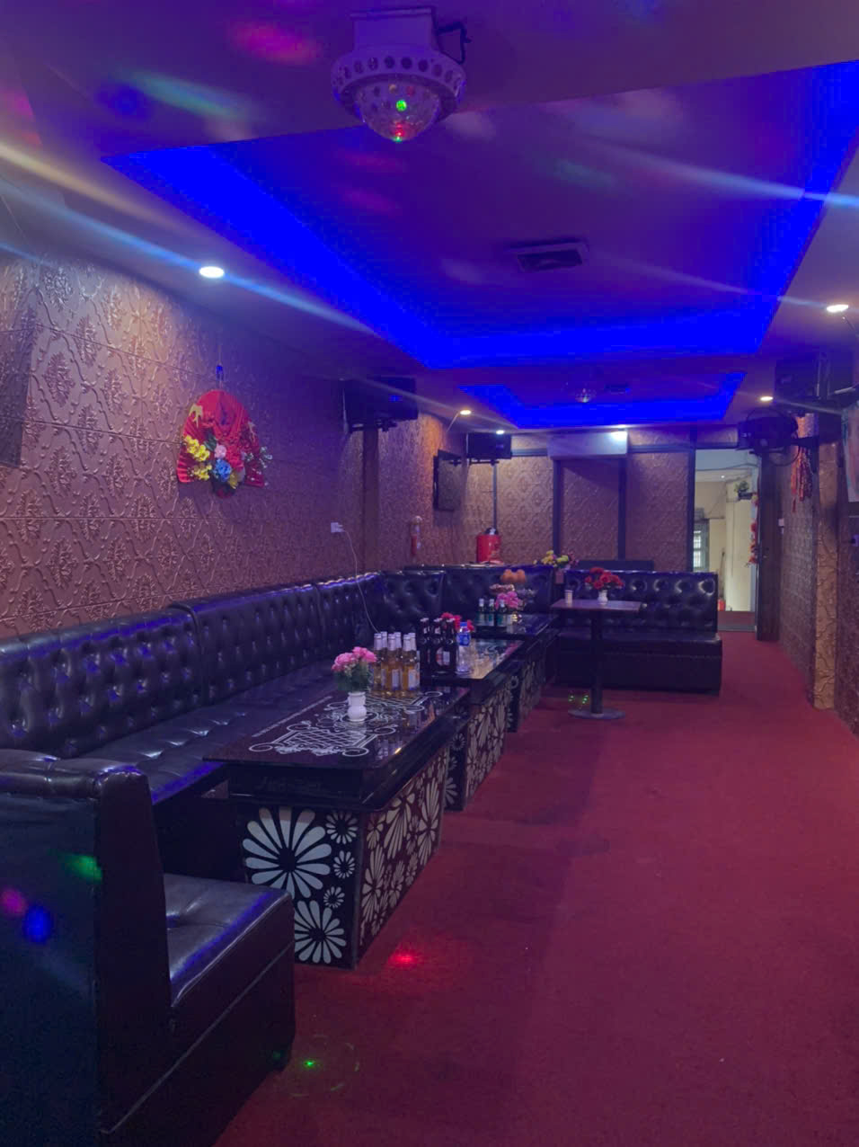 CHO THUÊ VÀ SANG NHƯỢNG MẶT BẰNG 200m2 -77 Phố Nguyễn Khoái- P.Bạch Đằng. Hai Bà Trưng. Hà Nội Cách - Ảnh chính