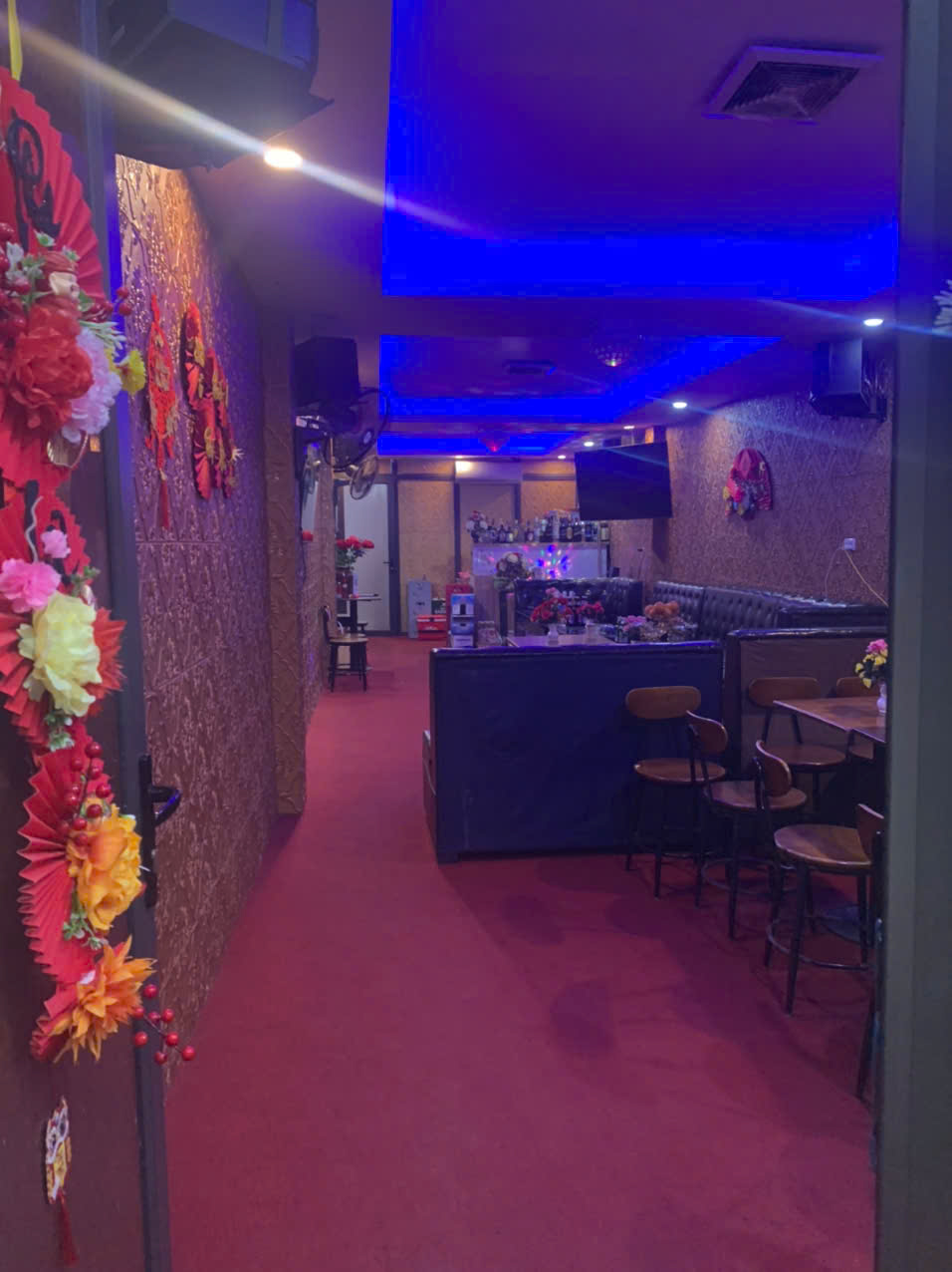 CHO THUÊ VÀ SANG NHƯỢNG MẶT BẰNG 200m2 -77 Phố Nguyễn Khoái- P.Bạch Đằng. Hai Bà Trưng. Hà Nội Cách - Ảnh 2