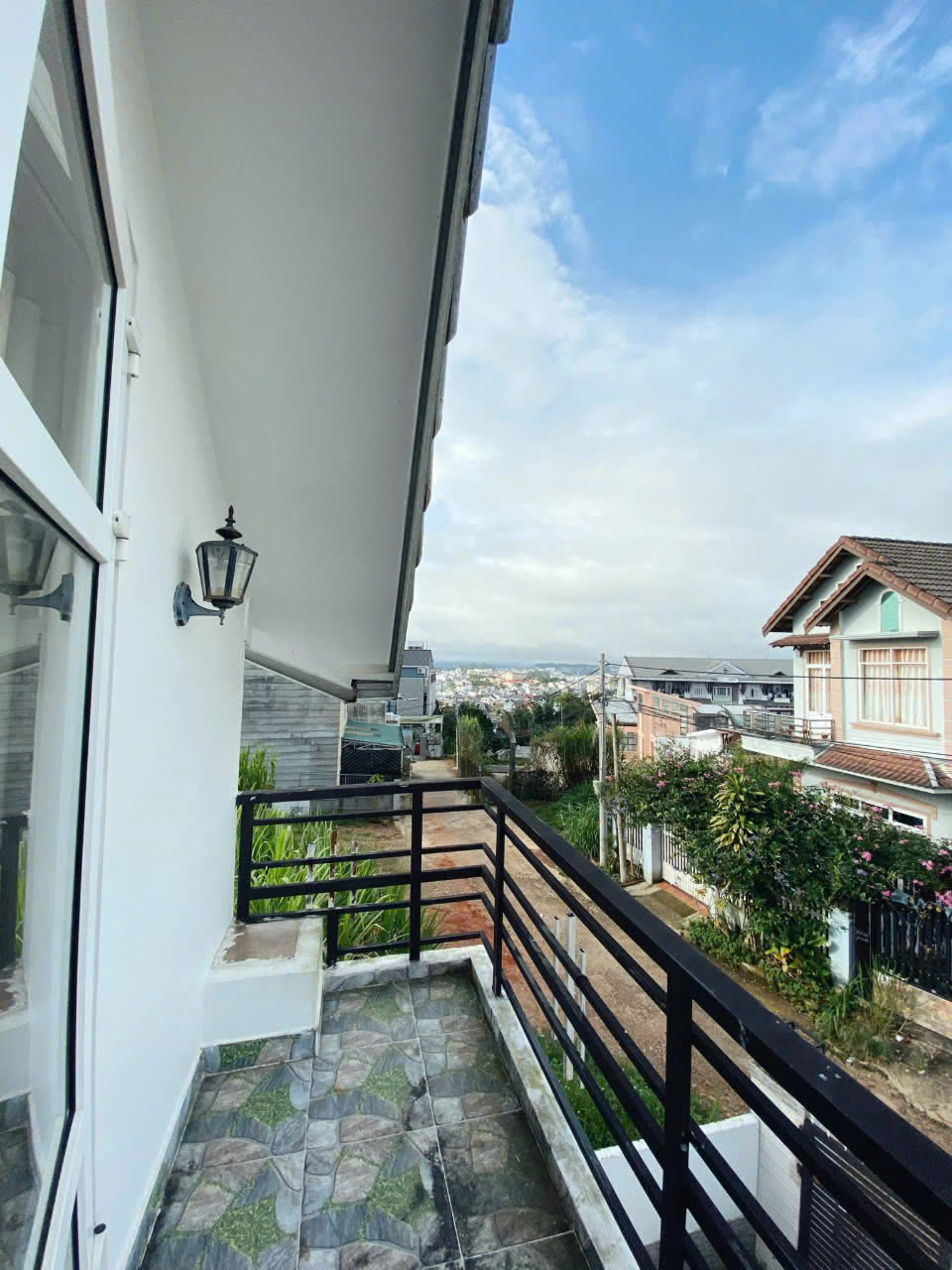 CHO THUÊ VILLA FULL NỘI THẤT CƠ BẢN ĐỒI THÔNG TIN PHƯỜNG 8 GIÁ 12TR - Ảnh 3