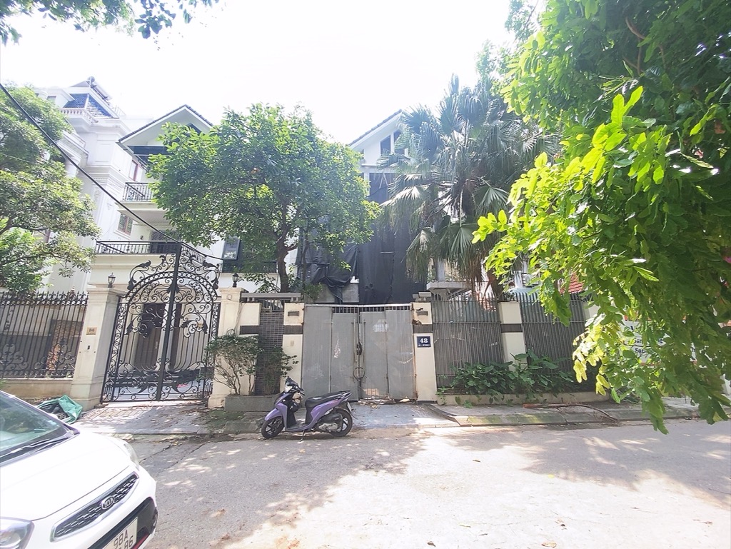 BÁN BIỆT THỰ LẠC LONG QUÂN - TÂY HỒ - 210M2 - 53 TỶ - SỔ ĐỎ - Ảnh chính