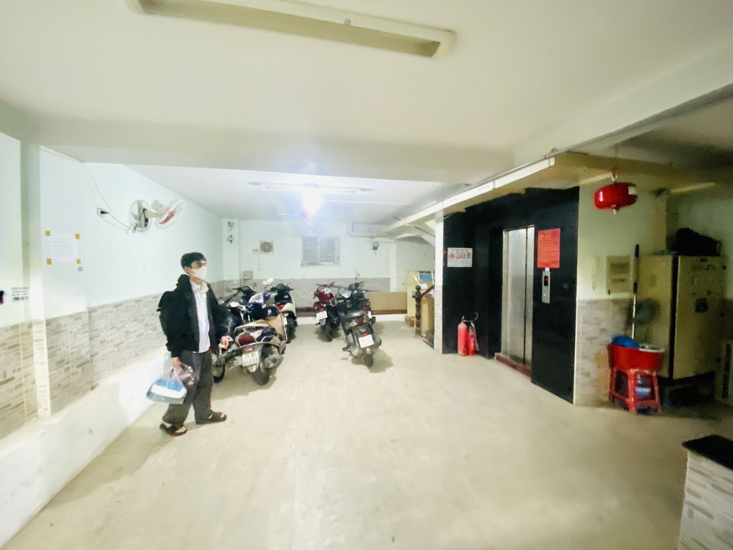 Bán nhà mặt phố Gò Vấp, 460m², 7 tầng, 18 tỷ, sổ hồng - Ảnh chính