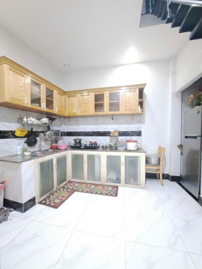 Bán nhà 2 Tầng Đông Hòa,SHR,đường xe hơi phà phà,giá cực kì rẻ - Ảnh 4