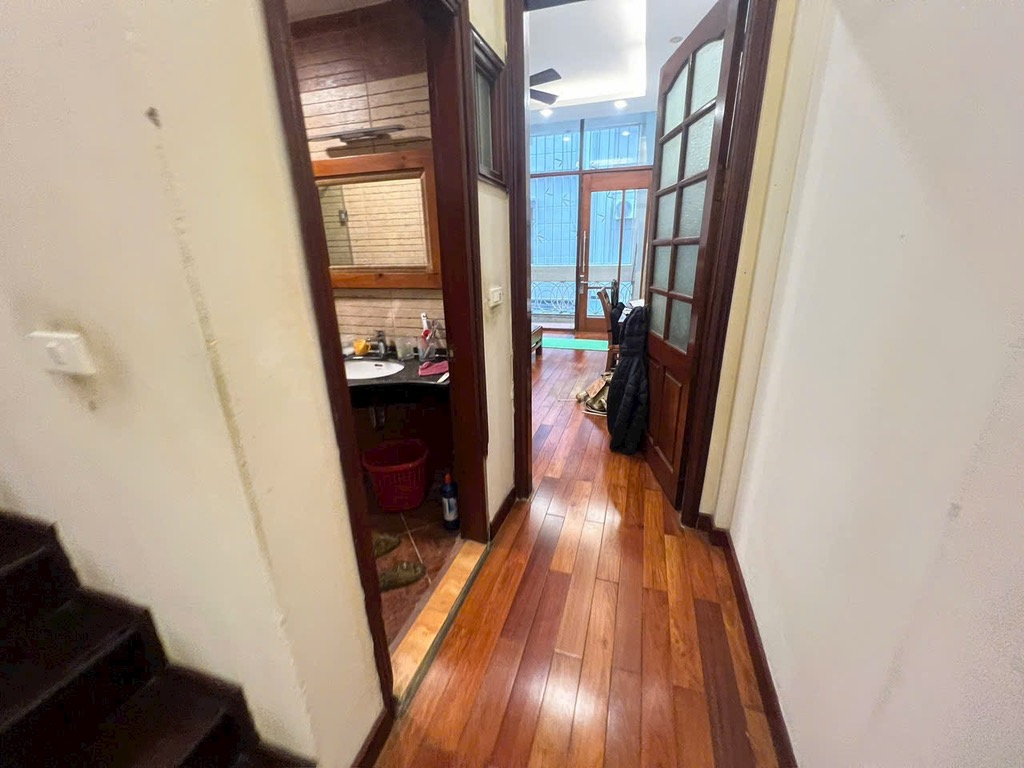 Bán nhà mặt ngõ Vũ Hữu, ô tô tải, kinh doanh, nhỉnh 11 tỷ - Ảnh 2