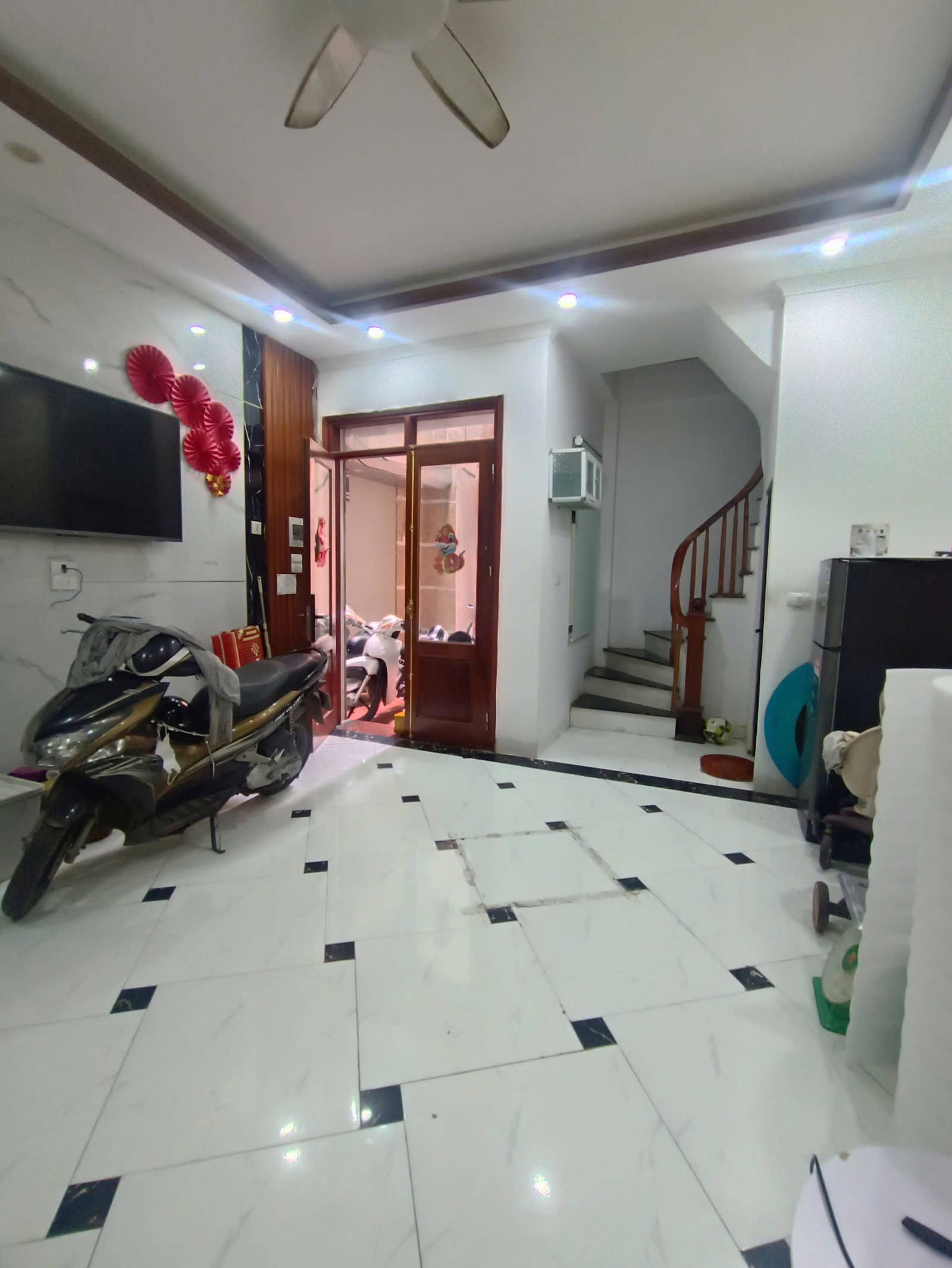 Chính chủ bán gấp nhà mới, ô tô sát,  Ngõ 1 Bùi Xương Trạch. DT: 43m2 – 5 tầng. 7,65 tỷ. - Ảnh 4