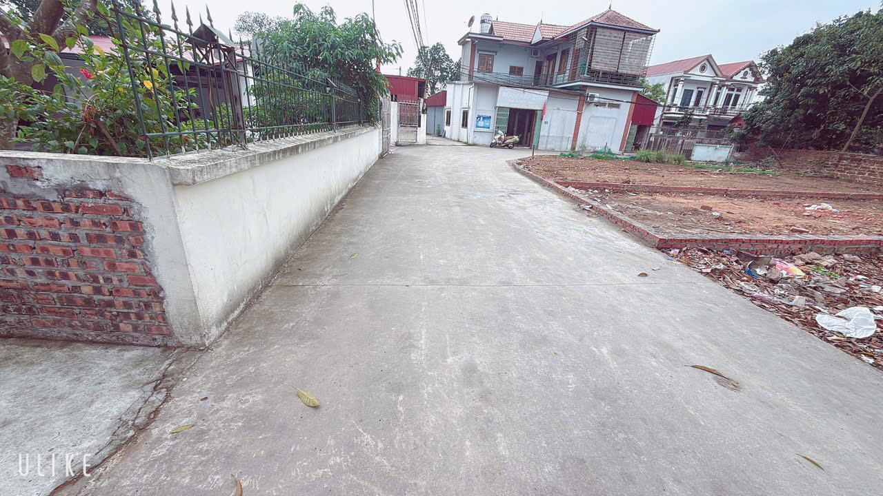 ĐƯỜNG THÔNG RỘNG 6 M CHỤC CHÍNH KHU ĐÔNG  DÂN CƯ GIÁ NHỈNH HƠN 2 TỶ DT 80,9 M -- DC TẠI LẬP TRÍ - Ảnh 1