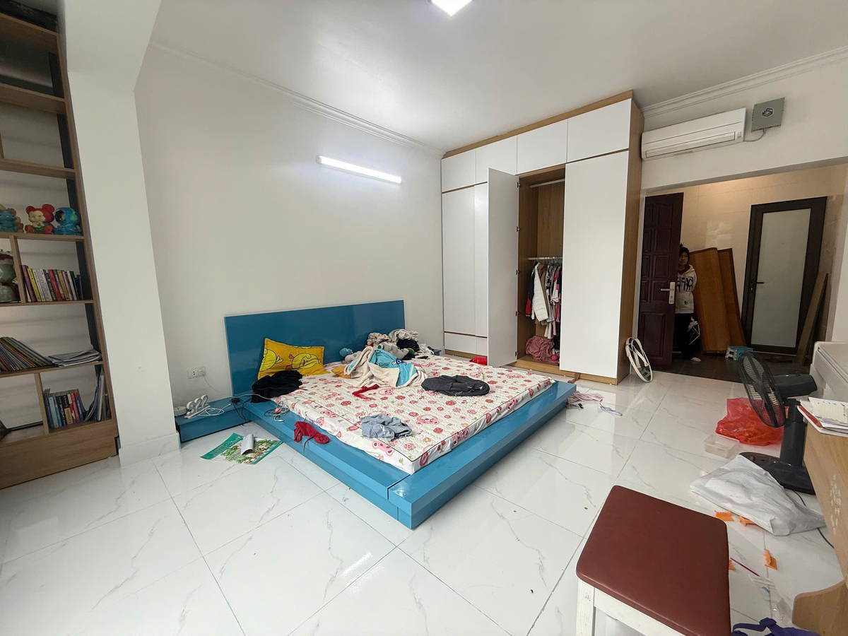 Bán Nhà Vương Thừa Vũ. Thanh Xuân. DT 40m2. MT 4,5m. 4 Tầng. Giá 12,75 Tỷ. - Ảnh 1