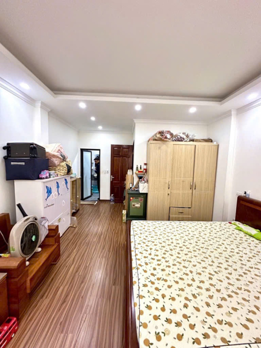 BÁN NHÀ 5 TẦNG, 4 PHÒNG NGỦ, NGÕ CẦU CỐC - TÂY MỖ - NAM TỪ LIÊM - GIÁ CHỈ 4.5 TỶ - SỔ ĐỎ CHÍNH CHỦ - Ảnh 2