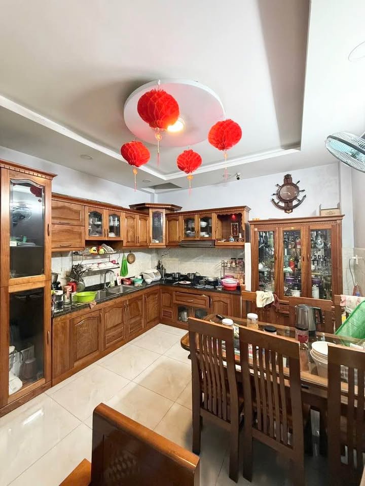 Cách Mạng Tháng Tám - Quận 10 - Hẻm 1 trục - DT 42m2 - Giá 5.75 tỷ - Ảnh 1