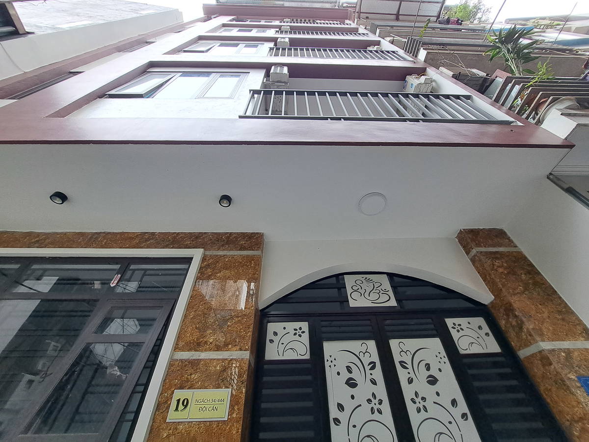 BÁN CCMN ĐỘI CẤN, BA ĐÌNH. 101M2 7 TẦNG MT 7M GIÁ 23 TỶ-  DÒNG TIỀN 130TR/THÁNG - 2 THOÁNG - ĐẦY ĐỦ - Ảnh chính