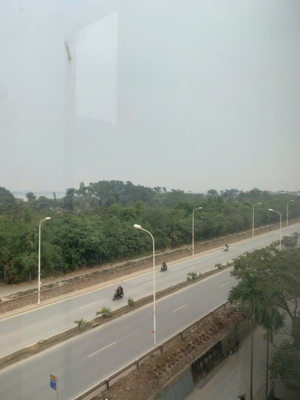 Bán nhà mặt đường An Dương Vương-Tây Hồ dt 550m2,đã có sẵn nhà 7 tầng đang cho thuê - Ảnh 2