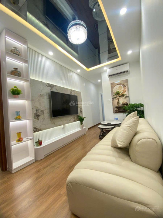 Bán gấp căn hộ 2PN, 2WC full nội thất tại Thi Sách, Hai Bà Trưng, 65m2, giá 4.85 tỷ. LH: 0366 051 - Ảnh chính