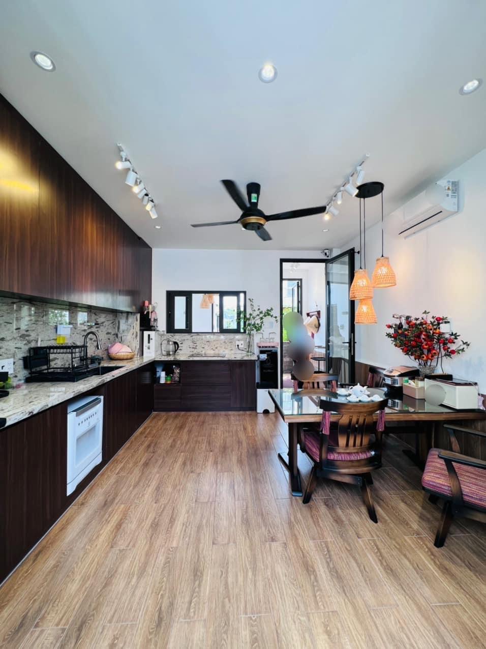 ++Bán nhà mặt tiền Năm Châu, p11, quận Tân Bình; (5*12) 3 tầng - 12,7 tỷ - Ảnh 1