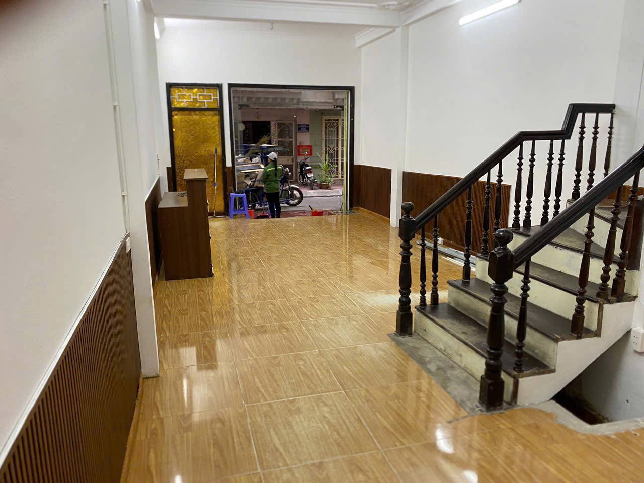 Chính chủ bán gấp nhà phố kinh doanh, ô tô tránh. Nguyễn Chánh - Tú Mỡ. Cầu Giấy . DT: 67m2 – 5 - Ảnh chính