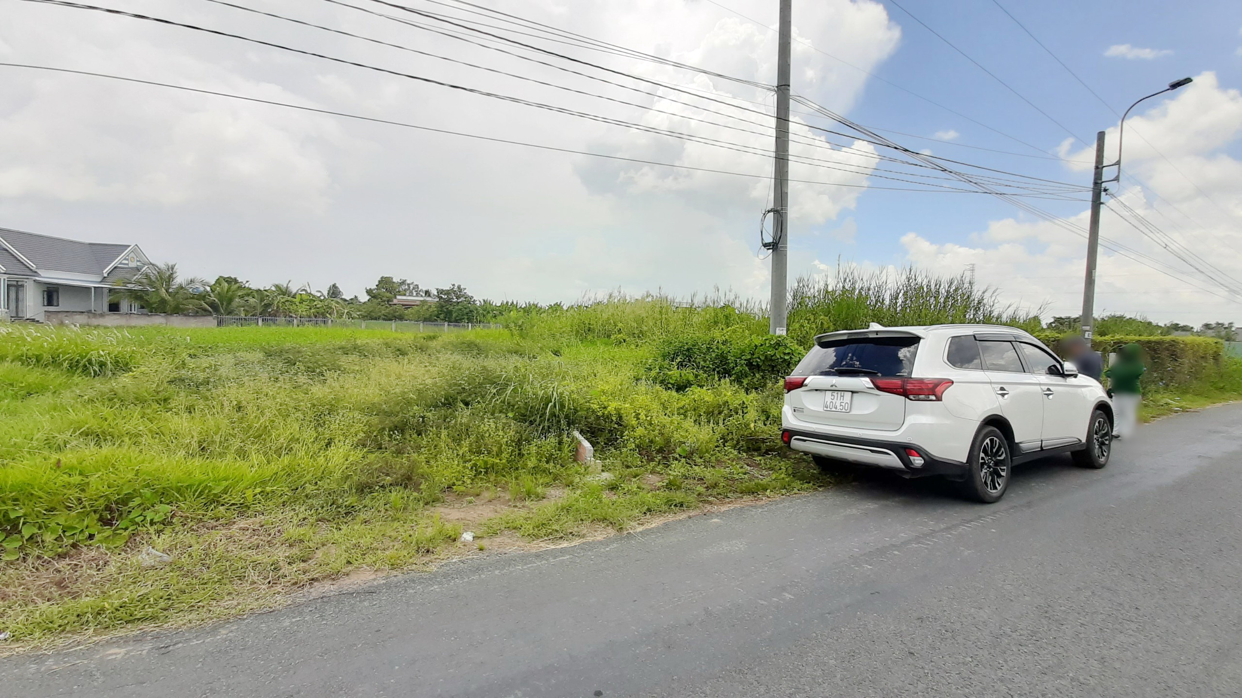 Bán miếng đất mặt tiền đường Trường Bình Phước Lâm Cần Giuộc. Giá 2,2 tỷ TL - Ảnh 1