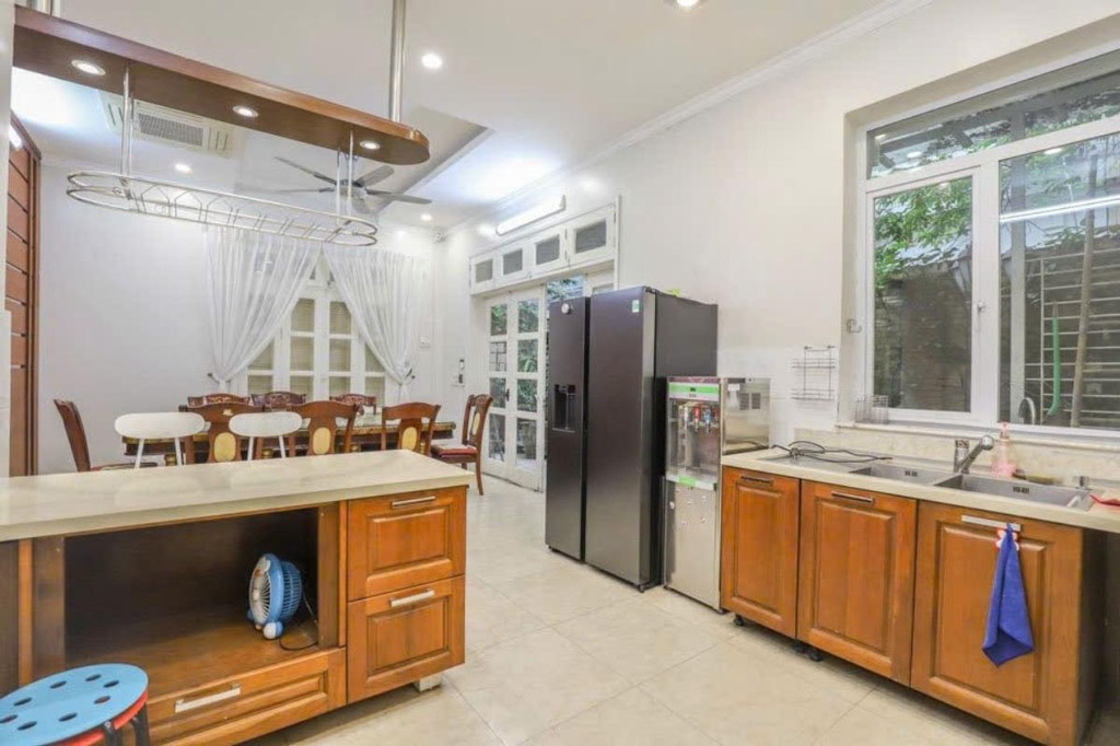 BÁN BIỆT THỰ CIPUTRA - TÂY HỒ - DT 230M2. MT 10M - SỔ ĐỎ - Ảnh 3