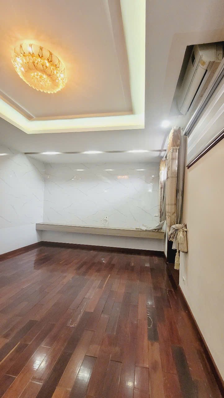 Cho thuê nhà 5 tầng mặt đường Phạm Văn Đồng, ph Thanh Bình, TP HD, 102m2, mt 6m, KD tốt - Ảnh 8