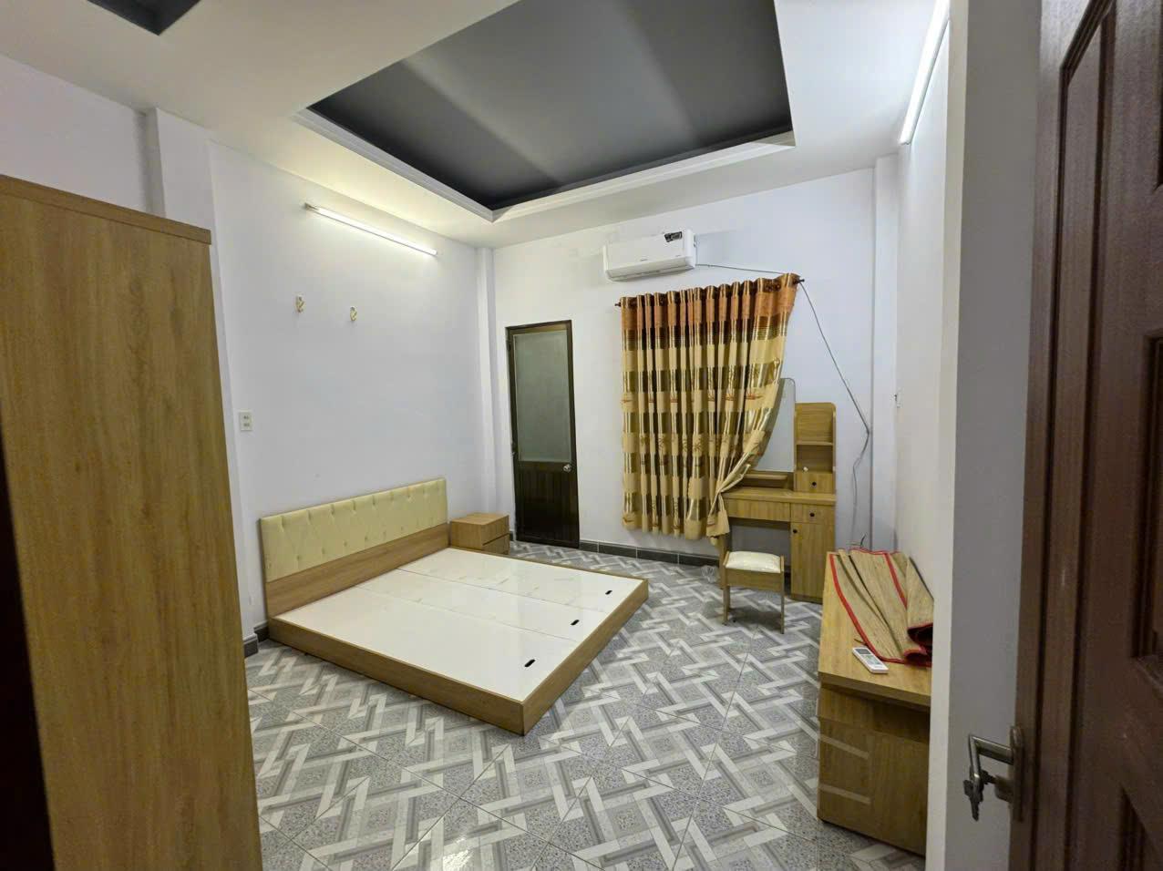Nhà đẹp Quận 8, 3 tầng, 5 phòng ngủ, hẻm rộng – giá chỉ hơn 5 tỷ - Ảnh 4