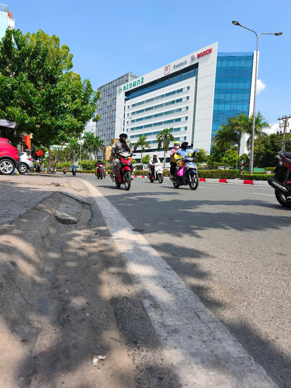 [TÂN BÌNH] CỘNG HOÀ – MẶT TIỀN ĐƯỜNG – VỊ TRÍ CỰC KỲ ĐẮC ĐỊA - Ảnh 3