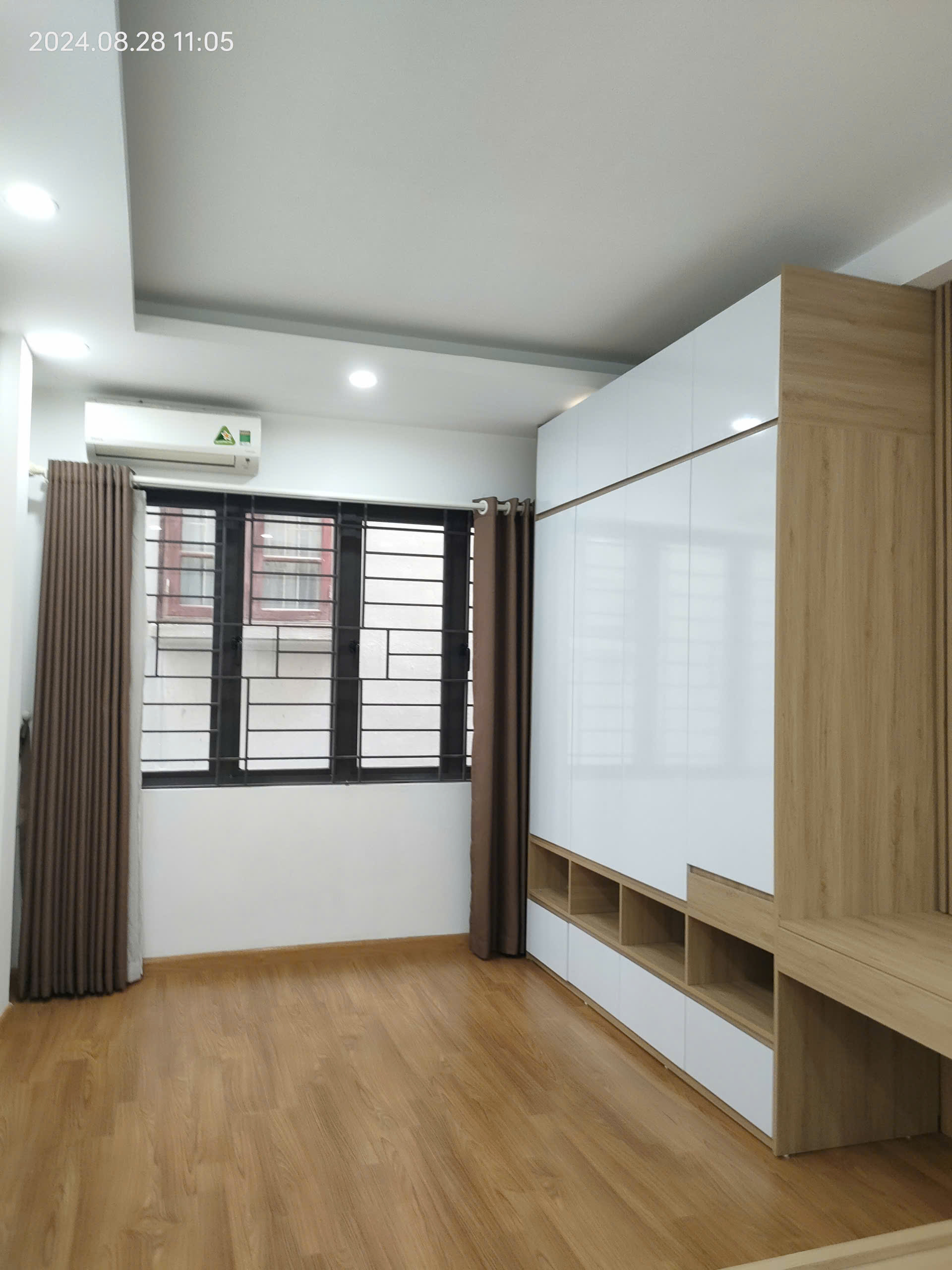 Bán gấp giá rẻ thang máy Đê Trần Khát Chân 34m, 6 tầng, mặt tiền 3.4m, 9 tỷ Hai Bà Trưng. - Ảnh 2