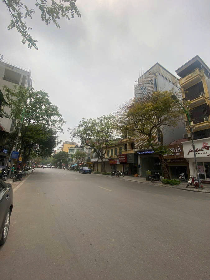 BÁN BIỆT THỰ MẶT PHỐ TRIỆU VIỆT VƯƠNG, HAI BÀ TRƯNG, 200M2 3 TẦNG GIÁ 42 TỶ- KINH DOANH ĐA - Ảnh chính
