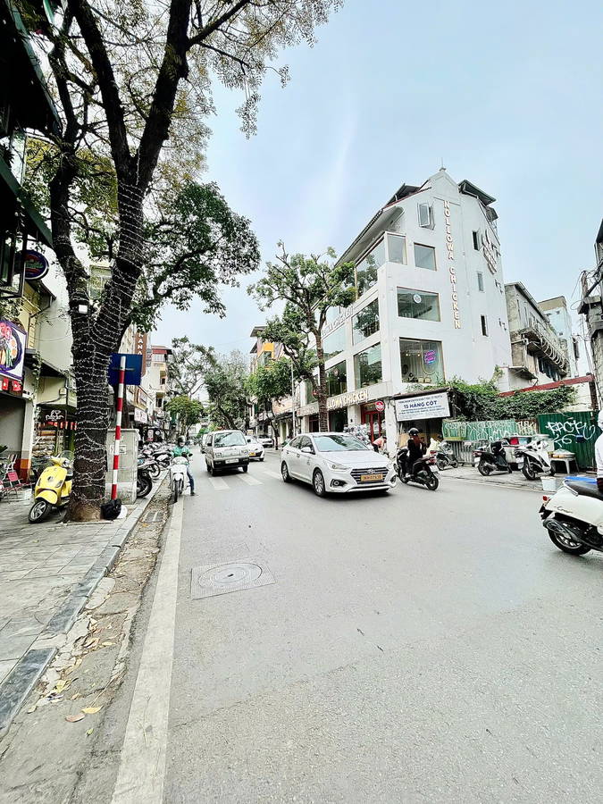 BÁN NHÀ MẶT PHỐ HÀNG CÓT. HOÀN KIẾM. 50M2 5 TẦNG MT 13M GIÁ 51 TỶ- VỊ TRÍ ĐẮC ĐỊA - LÔ GÓC 3 MẶT - Ảnh 1
