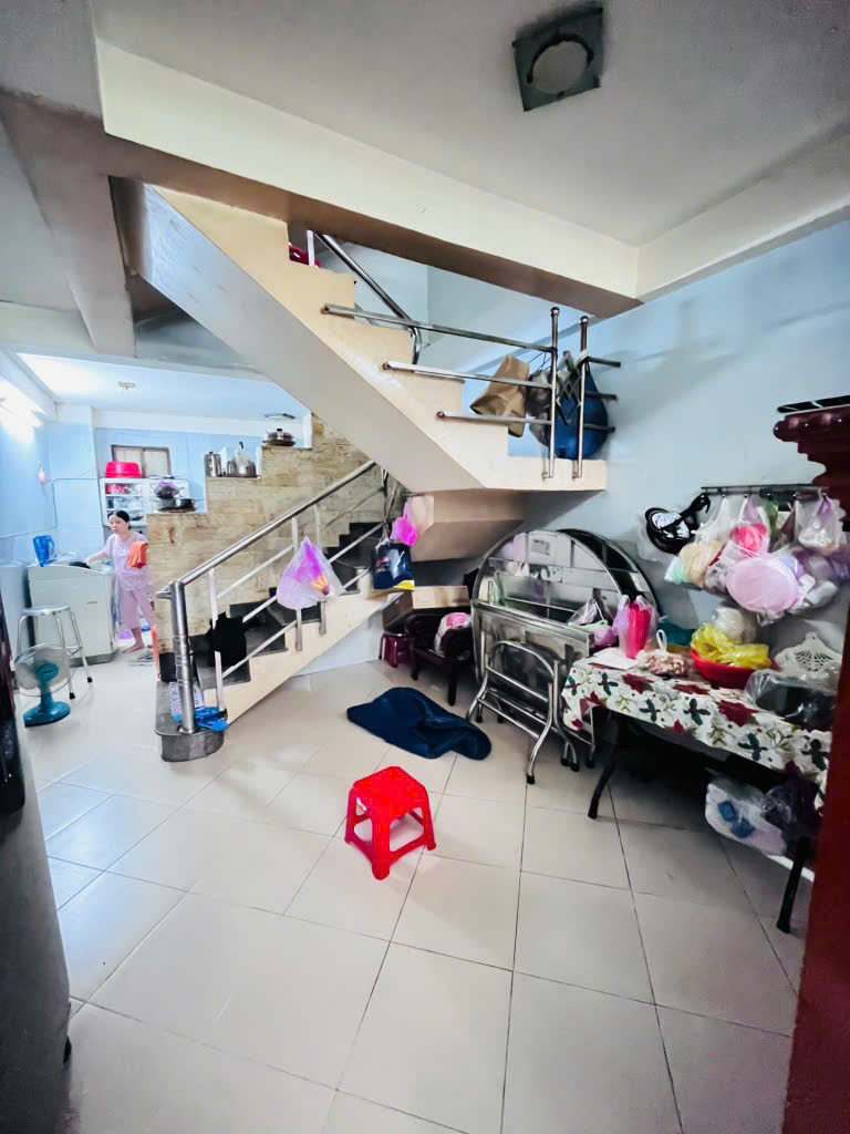 Bán nhà 3 tầng mặt tiền đường Hồ Thành Biên gần đường Phạm Hùng P5Q8 chỉ nhỉn 7 tỉ - Ảnh 3