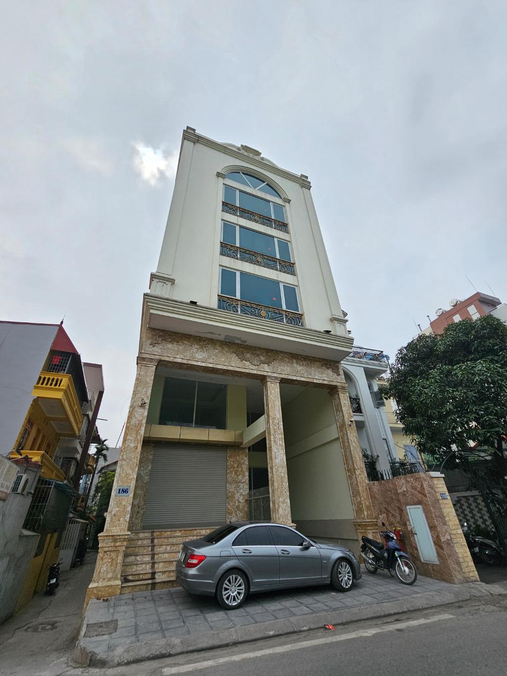 MẶT PHỐ NGỌC THỤY - TÒA NHÀ 7 TẦNG - THANG MÁY - NỘI THẤT CHÂU ÂU - HẦM Ô TÔ - LÔ GÓC - Ảnh chính