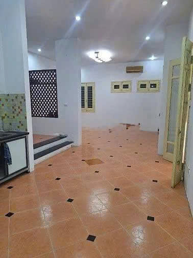 Cho thuê nhà nguyên căn ở Đê La Thành, Ba Đình 90m x 5T giá 25 triệu, ô tô đỗ cửa - Ảnh 1