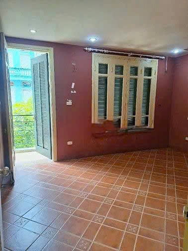 Cho thuê nhà nguyên căn ở Đê La Thành, Ba Đình 90m x 5T giá 25 triệu, ô tô đỗ cửa - Ảnh 2