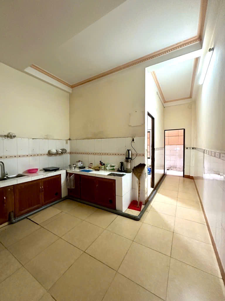 Bán Nhà C4 TTN01,Q12 – 230m² - 3.2 Tỷ - Xe Hơi Ngủ Trong Nhà - Ảnh 2