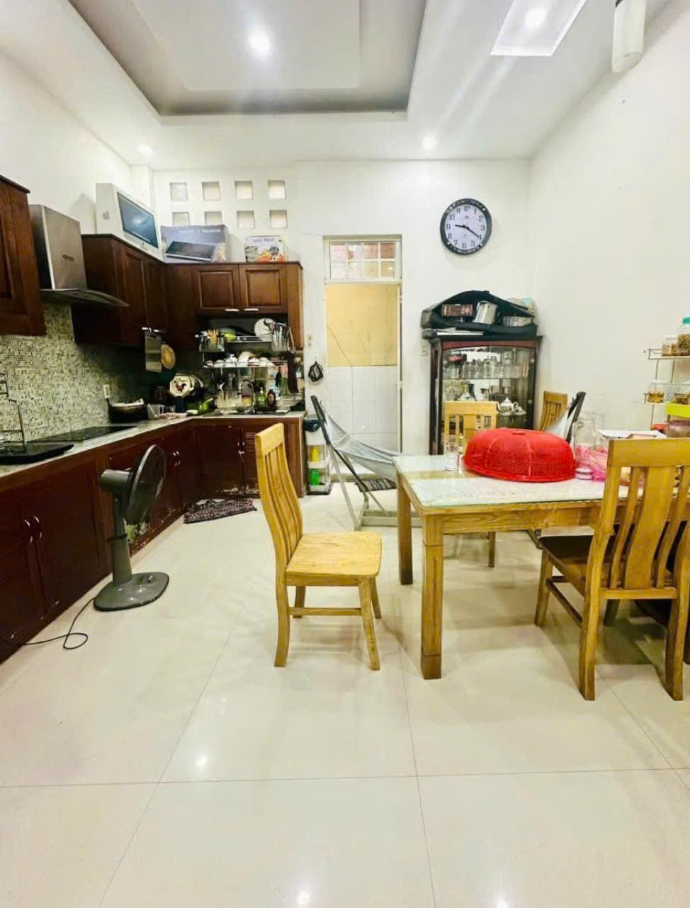 BÁN NHÀ 3 TẦNG ĐẸP – 5x17m – Ô TÔ VÀO TẬN NHÀ – GẦN CHỢ PHẠM THẾ HIỂN, QUẬN 8 – CHỈ 7.5 TỶ - Ảnh 2