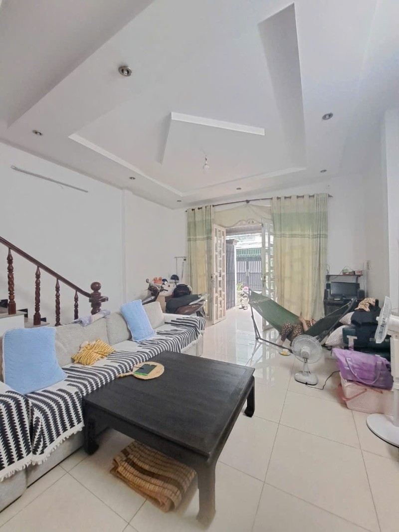 Bán nhà Trệt Lầu Dĩ An,đường 2 xe hơi,gần SVĐ Dĩ An,giá đầu tư - Ảnh chính