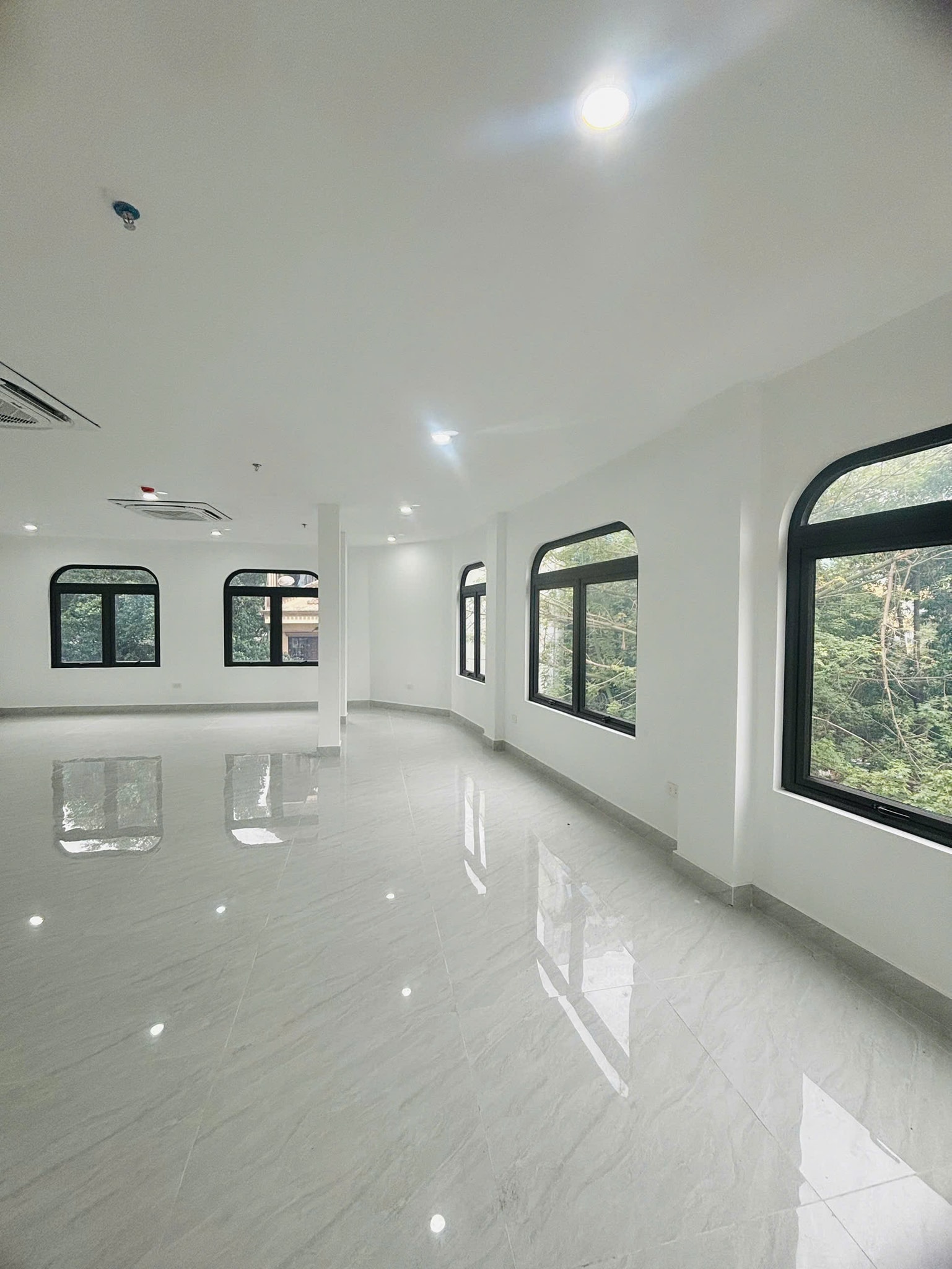 Lô Góc-Mặt Phố Khu Hoàng Văn Thái (Nguyễn Ngọc Nại) 65/75mx8Tầng,MT 4.6m 40.8 Tỷ - Ảnh 2