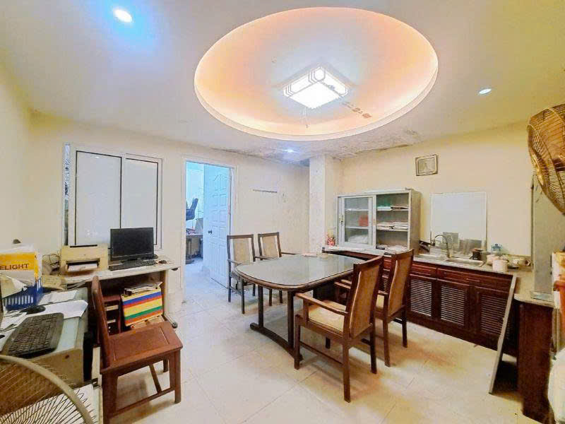 Bán nhà phân lô Đầm Trấu, Hai Bà Trưng 56m, 5T, MT 4.1m, vỉa hè, ô tô, KD, giá 24 tỷ. LH: 0366051369 - Ảnh 1