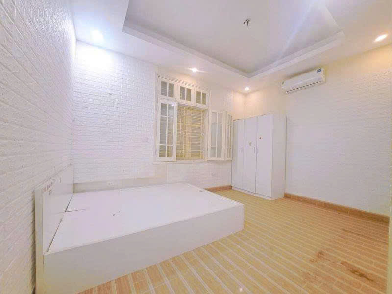 Bán nhà phân lô Đầm Trấu, Hai Bà Trưng 56m, 5T, MT 4.1m, vỉa hè, ô tô, KD, giá 24 tỷ. LH: 0366051369 - Ảnh 2