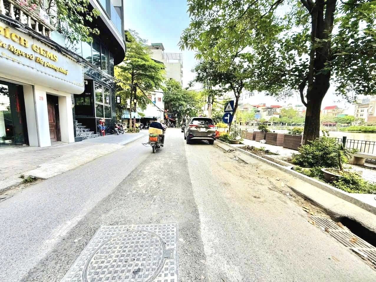 Mảnh Đất Hiếm-View Hồ Ngõ 135 Đội Cấn (Ngọc Hà) 95m/ MT 4.2m 36.8 Tỷ,Ôtô tránh - Ảnh 2